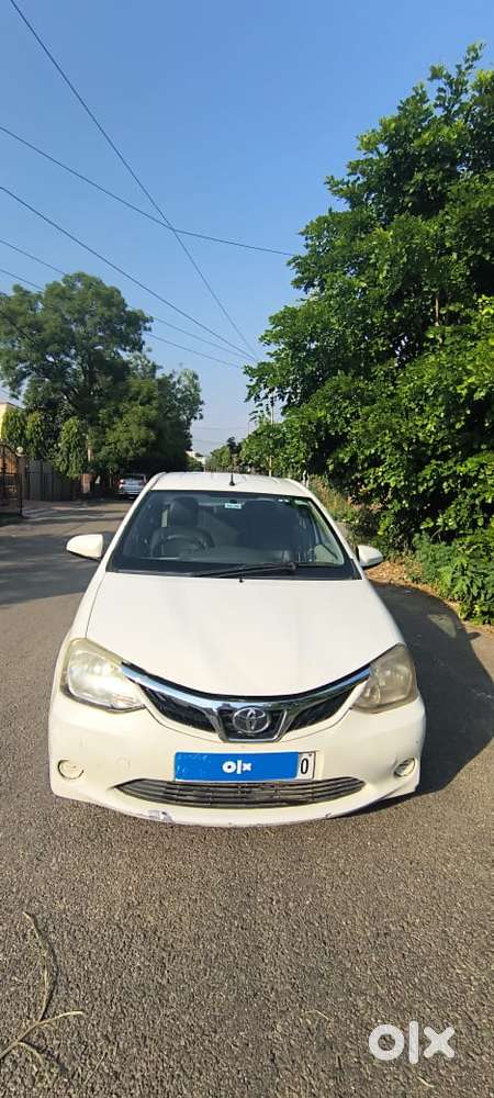 Toyota Etios Cross G, 2015, Petrol