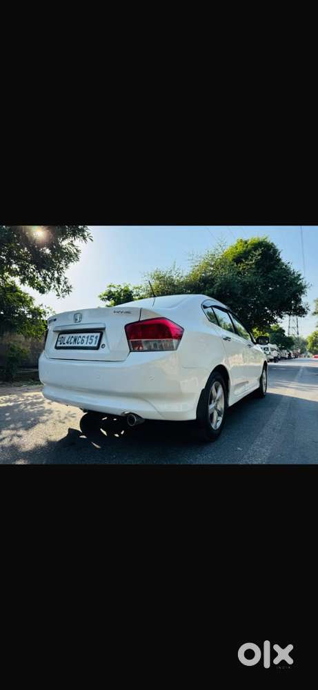 2011 Honda Petrol Automatic 80000 Km Driven