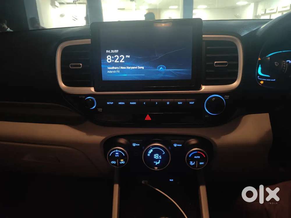 Hyundai Venue 2023 Petrol Manual