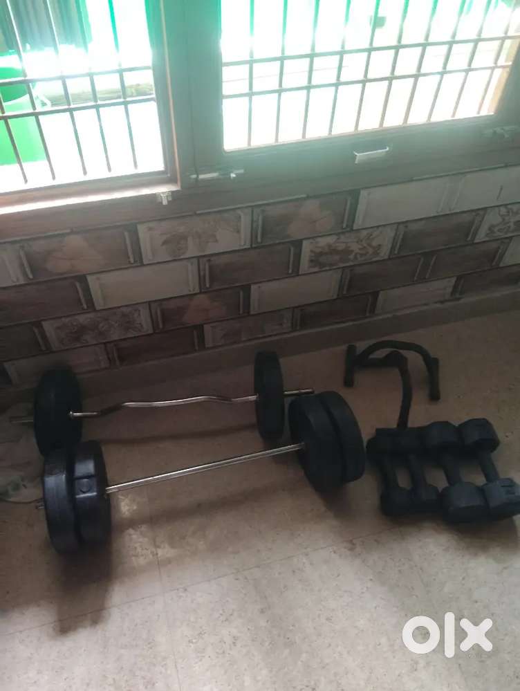 5kg ki 6plate hai 2rot h 3kg k dumble h 1kg k dumble h