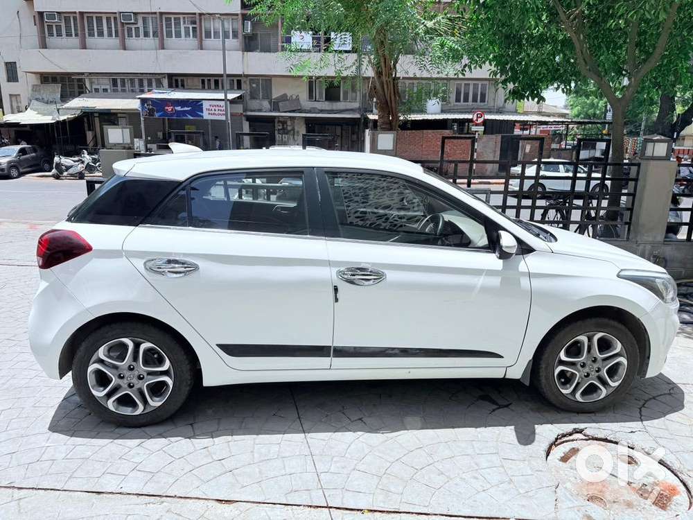 Hyundai I20 2019 Cng & Hybrids 80000 Km Driven