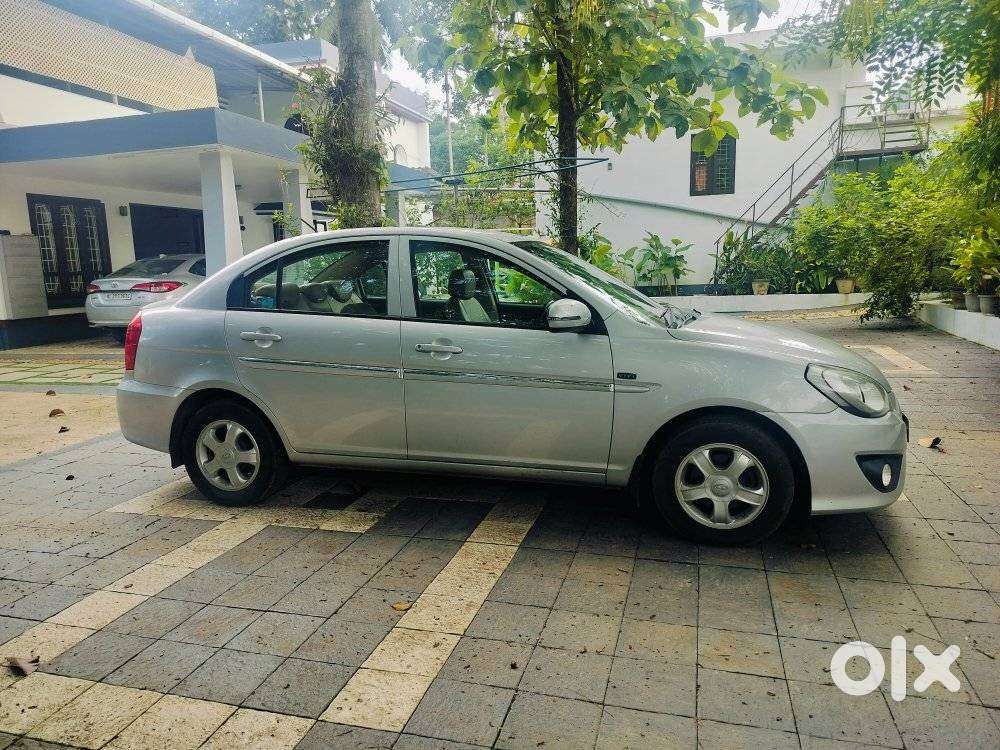 Hyundai Verna 1.5 Sx (o) Petrol Mt, 2010, Petrol