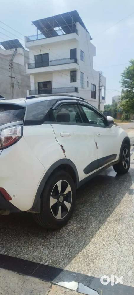 Tata Nexon 2018 Manual Petrol