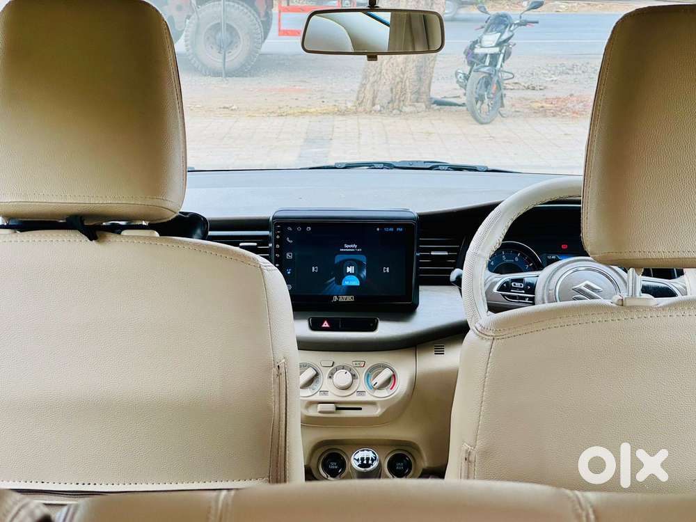 Maruti Suzuki Ertiga, 2023, Petrol
