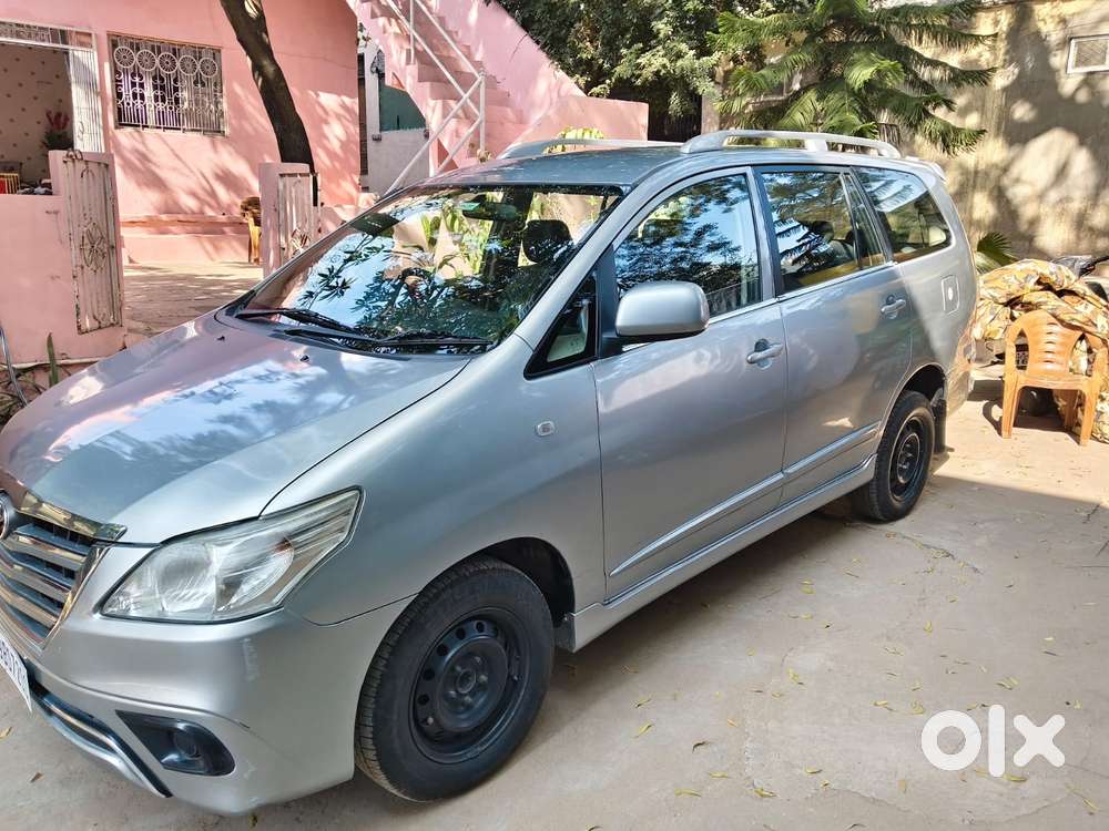Toyota Innova 2.5 G (diesel) 7 Seater Bs Iv, 2015, Diesel