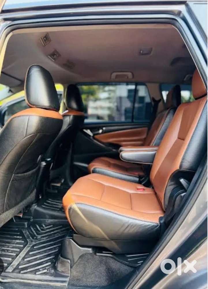 Toyota Innova Crysta