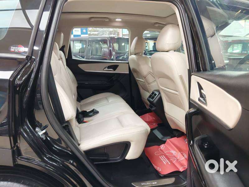 Mahindra Xuv700 2.0 Ax 7 Petrol At Luxury Pack Str, 2024, Petrol