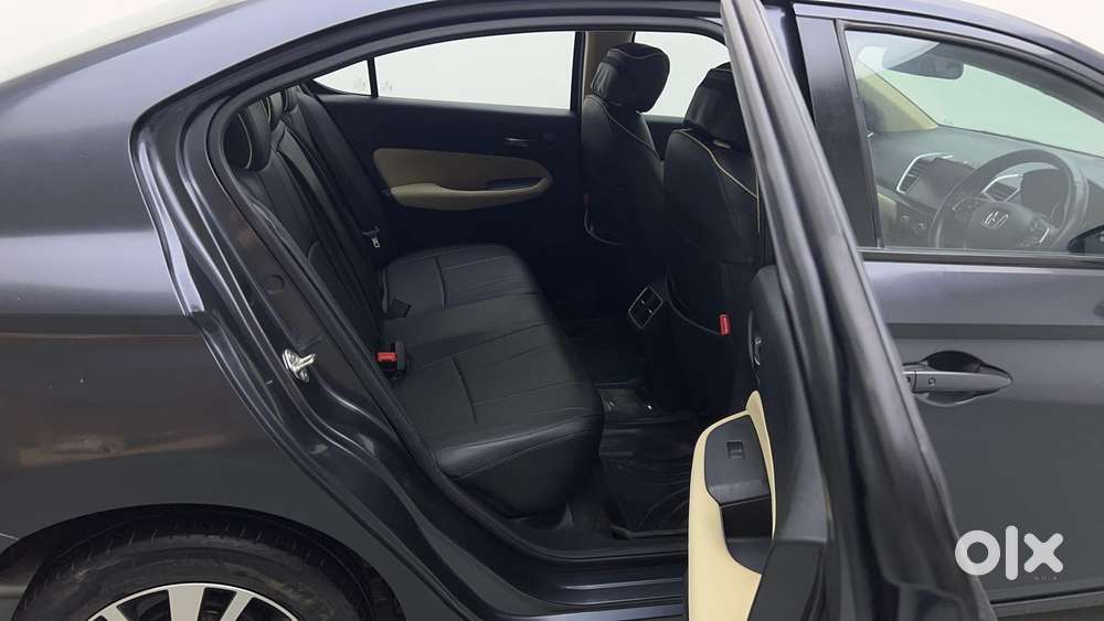 Honda City 1.5 V Mt, 2023, Petrol