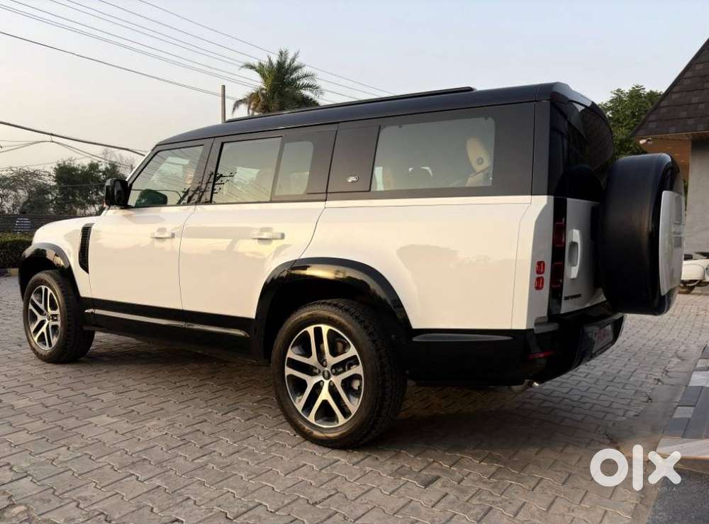 Land Rover Defender 3.0 L 130 Hse, 2023, Diesel