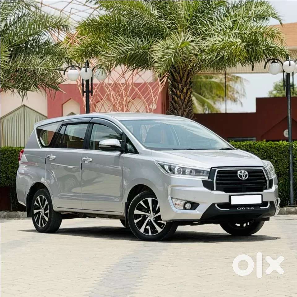Toyota Innova Crysta, 2025, Diesel