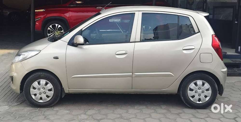 Hyundai I10 Sportz At, 2011, Petrol