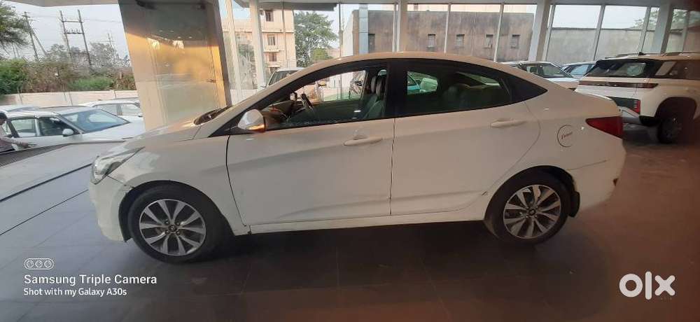 Hyundai Verna 1.6 Vtvt Sx, 2016, Petrol