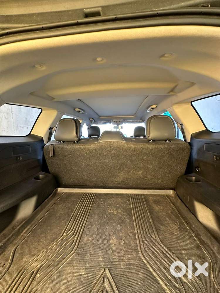 Mahindra Xuv700 Petrol 2022