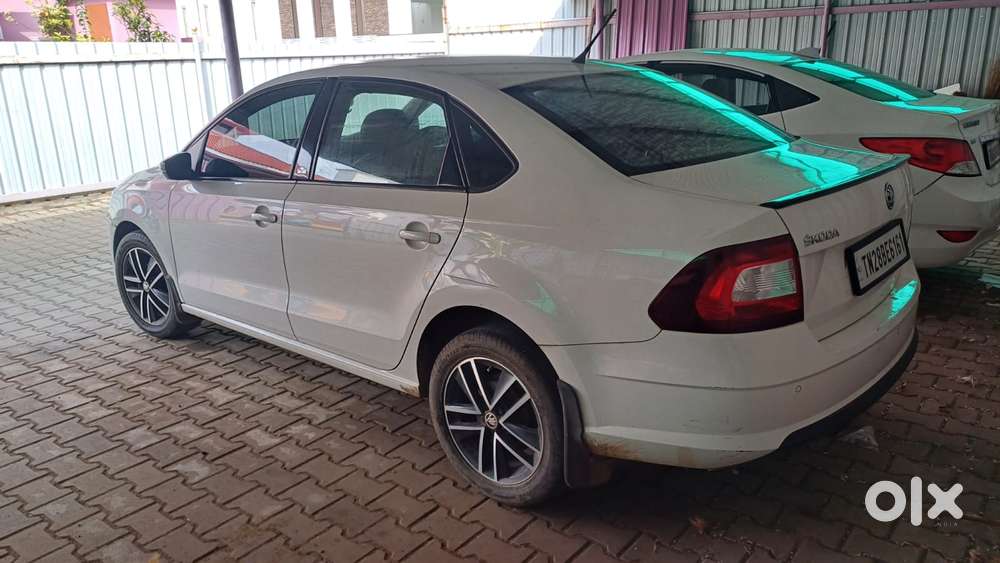 Skoda Rapid 1.6 Mpi Mt Elegance Plus, 2019, Petrol