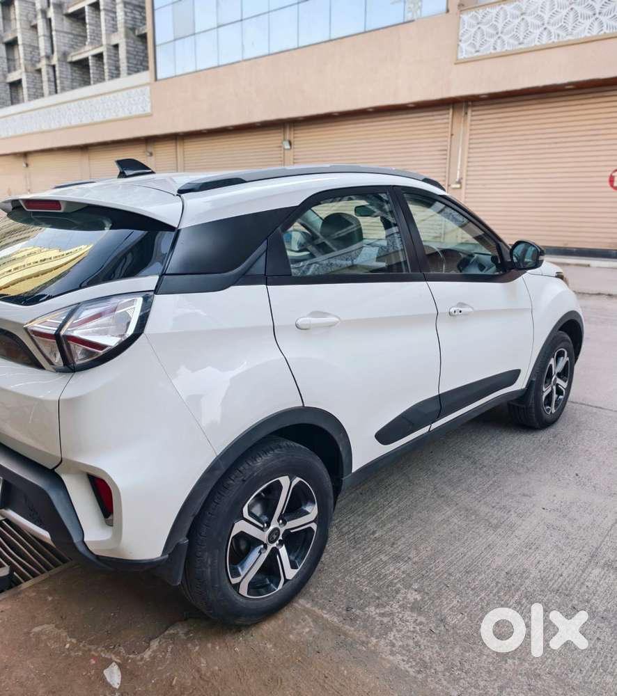 Tata Nexon 1.2 Revotron Xz Plus Premium, 2024, Petrol