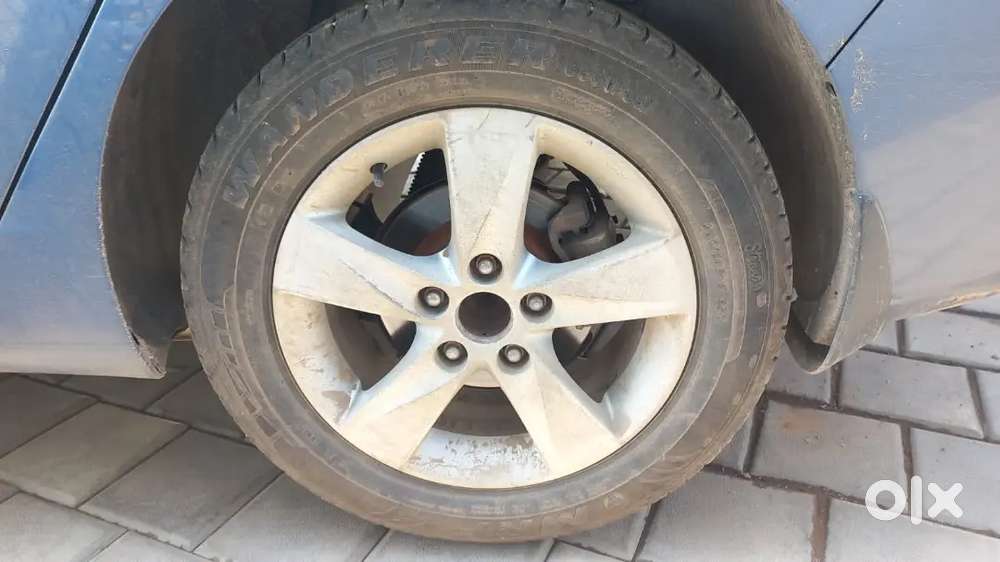 Hyundai New Elantra Mt 2013 Milage 20+