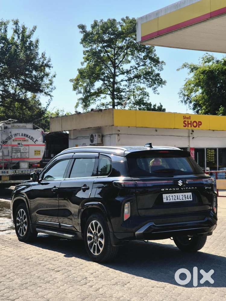 Maruti Suzuki Grand Vitara 1.5 Alpha Plus Intelligent Hybrid Ecvt, 2..