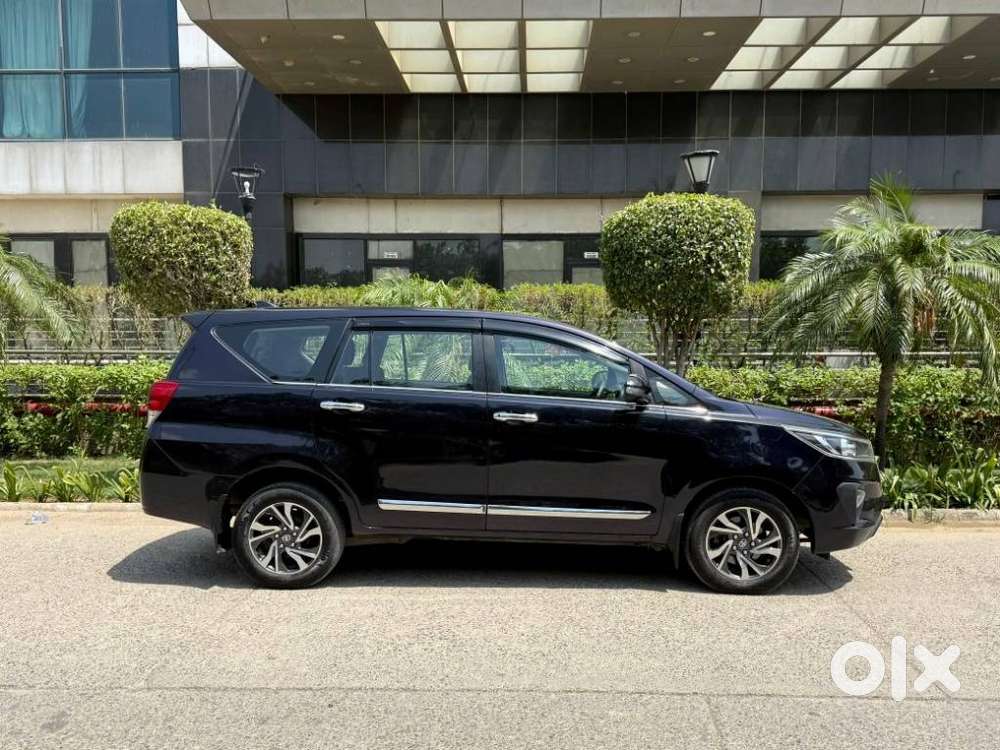 Toyota Innova Crysta [2020-ongoing] 2.4 Gx At 7 Str, 2022, Diesel