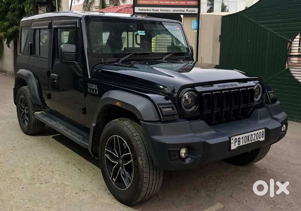 Mahindra Thar Roxx, 2025, Petrol