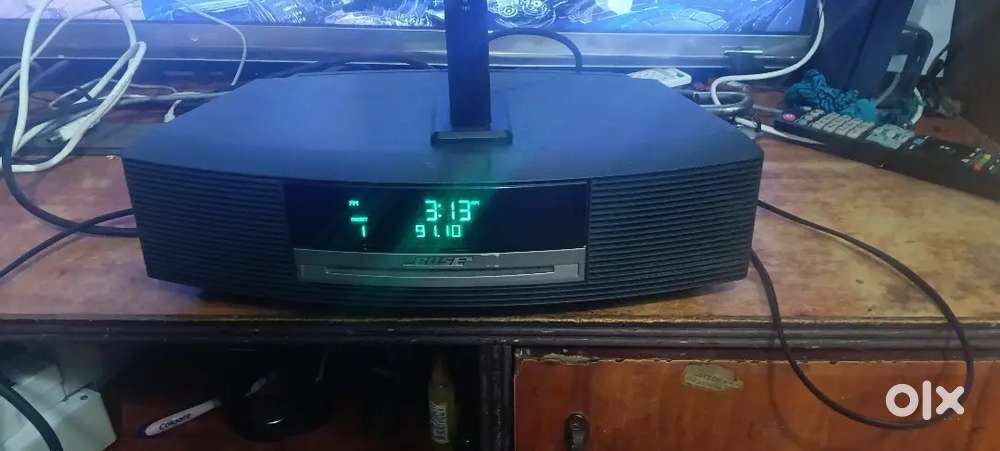 BOSE WAVE 3 Bluetooth CD FM Auxiliary input very good condition USA
