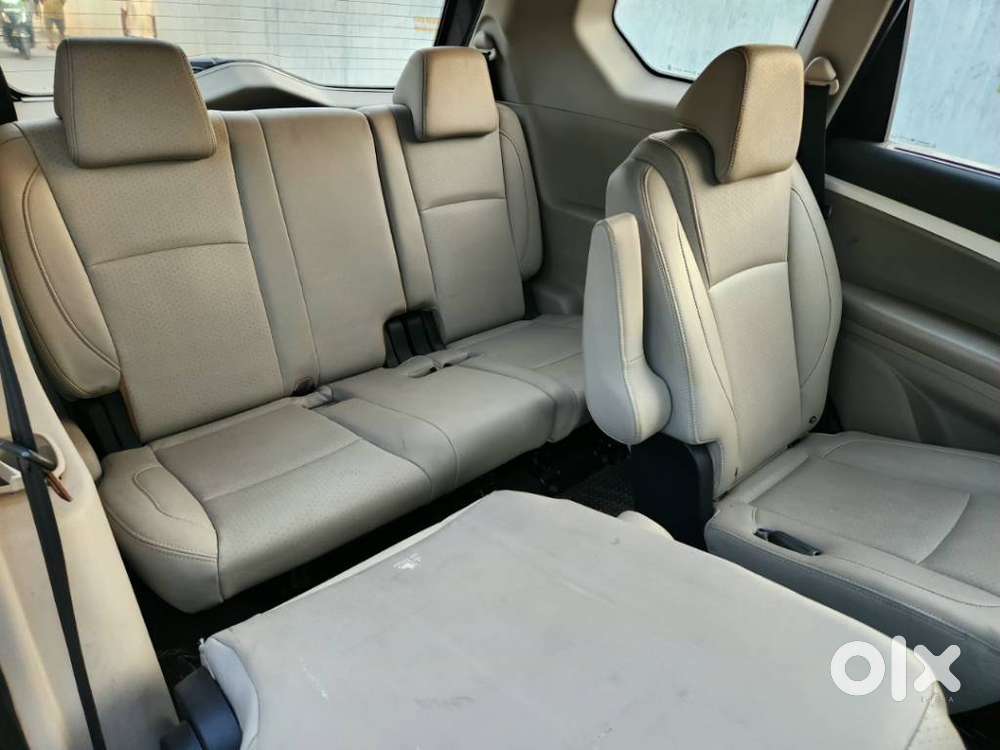 Mahindra Marazzo M8, 2019, Diesel