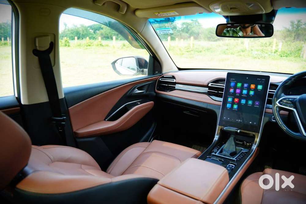 Mg Hector Plus Savvy Pro 1.5 Turbo Petrol Cvt 7 Str, 2023