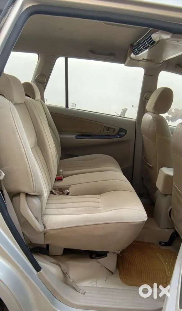 Toyota Innova 2.5 2012 Diesel Very Quality Car