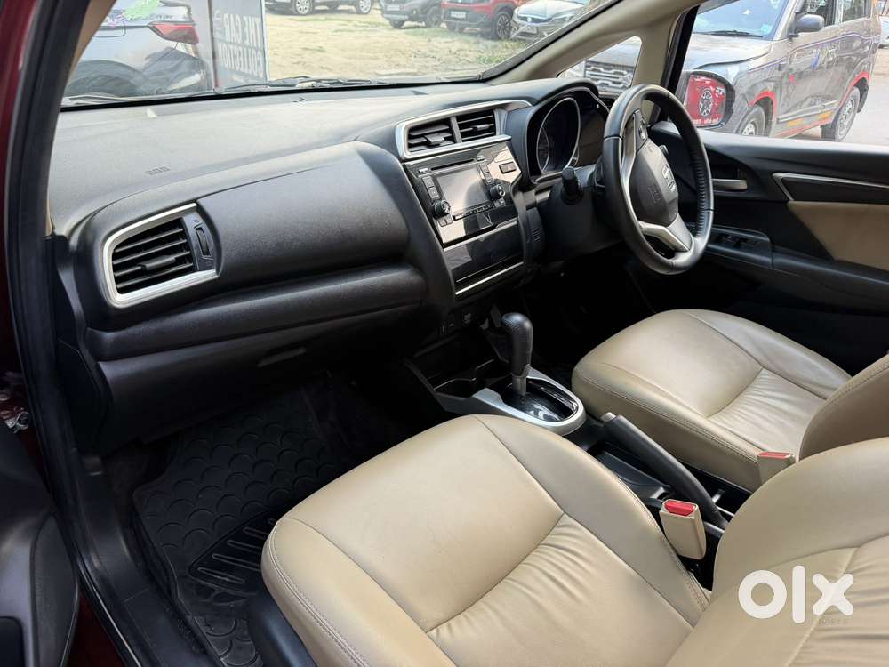 Honda Jazz V Automatic, 2018, Petrol
