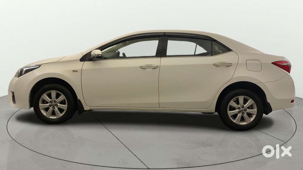 Toyota Corolla Altis [2014-2017] 1.8 G Cvt, 2016, Petrol