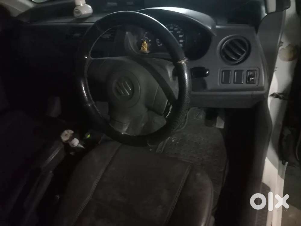 Maruti Suzuki Dzire 2011