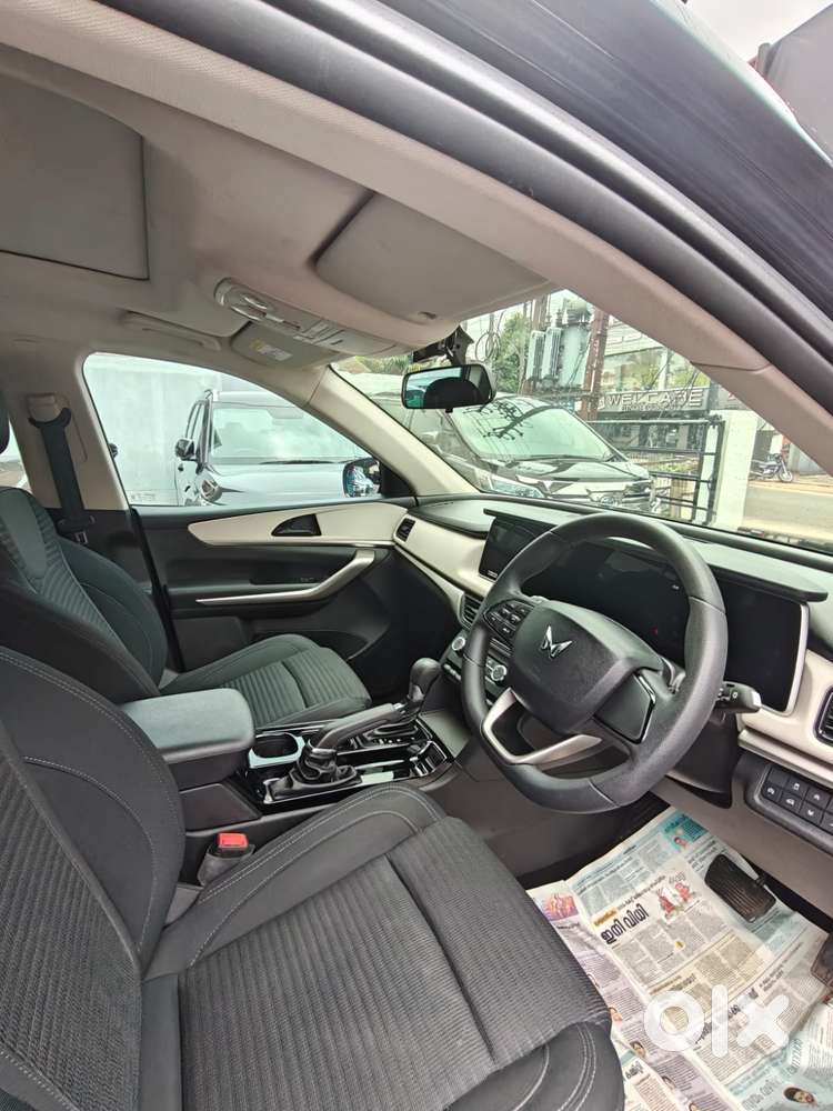 Mahindra Xuv700 2.2 Ax 5 Diesel At 7 Str, 2024, Diesel