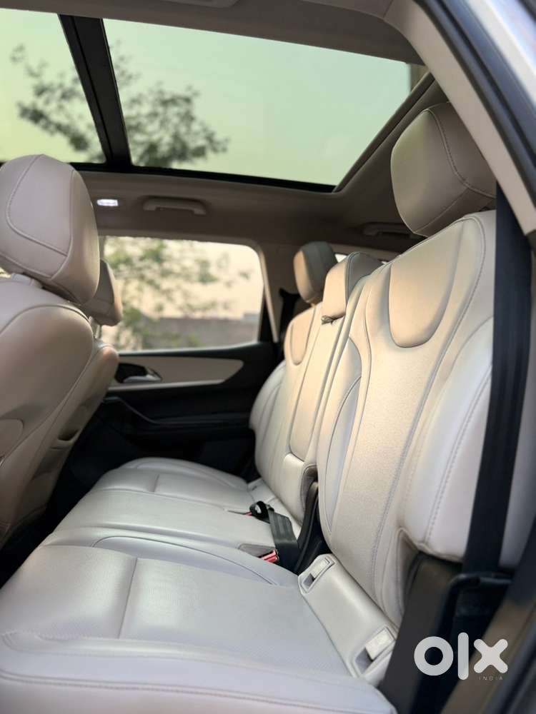 Mahindra Xuv700 Diesel Auto Ax7 L 1st Owner Pb 91