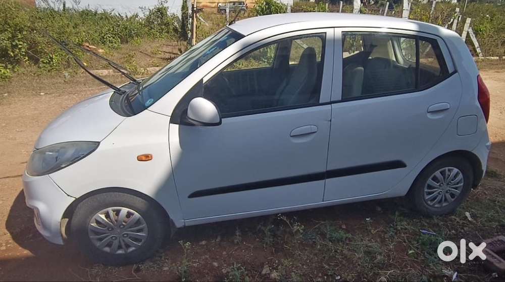 Well-maintained Hyundai I10 Sportz (2014) – Single Family Owned