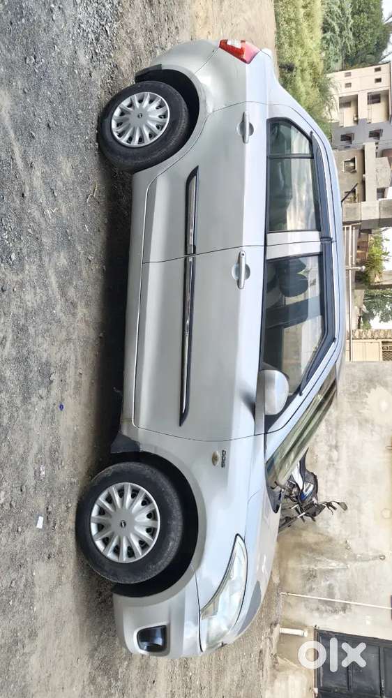 Maruti Suzuki Swift Dzire 2012