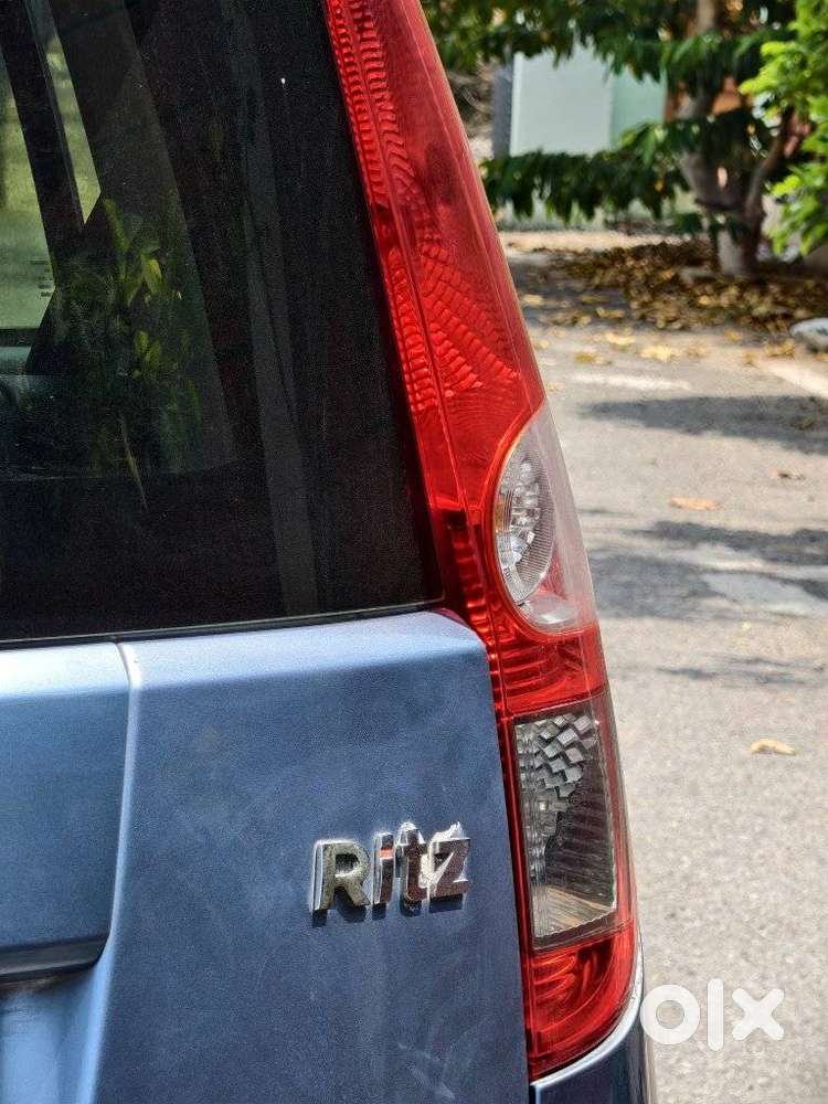 Maruti Suzuki Ritz Vxi, 2013, Petrol