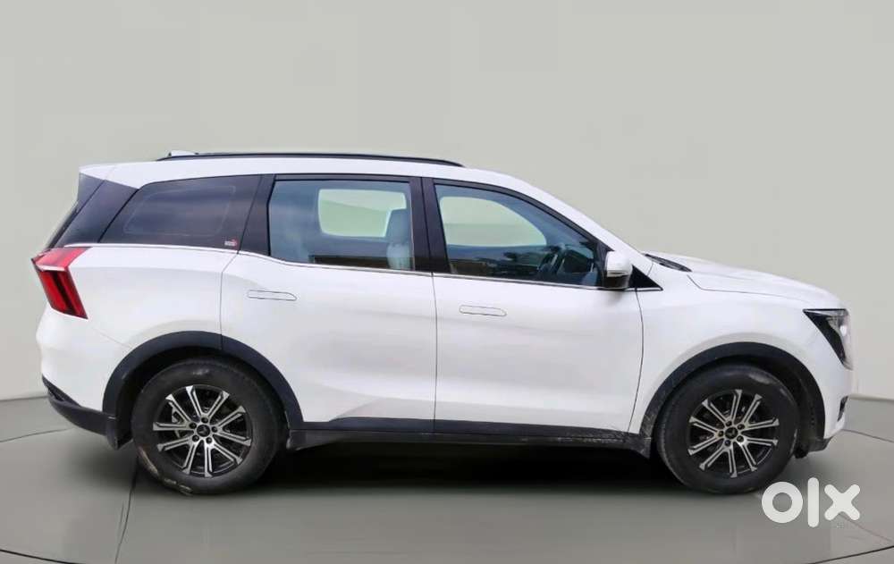 2024 Mahindra Xuv700 Ax7 2.2 Diesel Automatic  1st Owner  28,000 Km