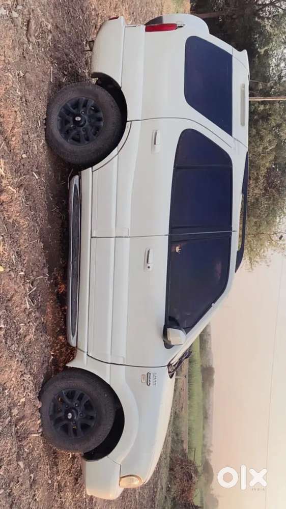 Tata Safari Storme 2011 Paper Validity 2030 Diesel 99000 Km Driven