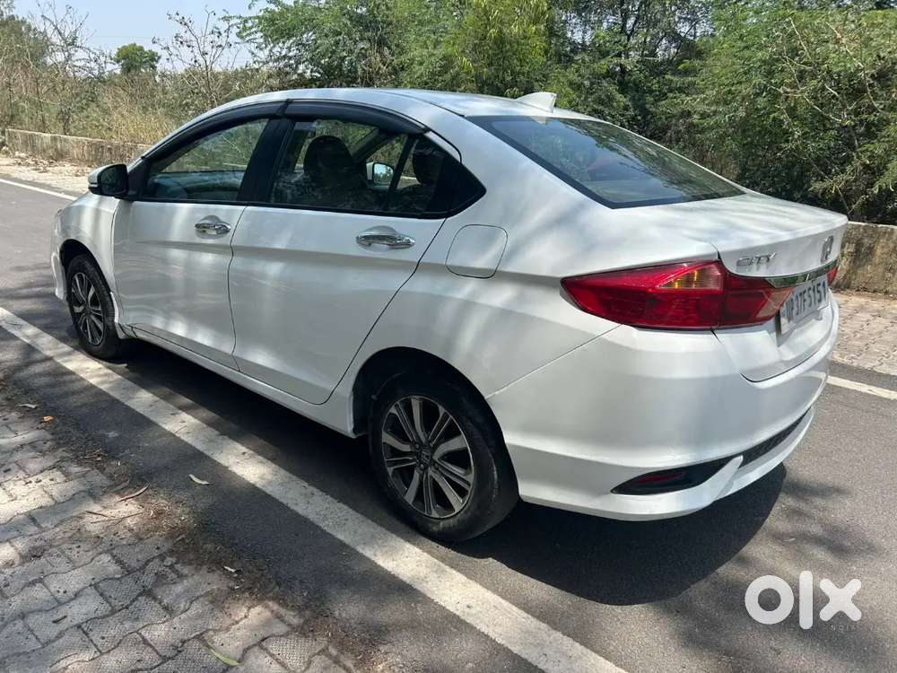 Honda City 2017 Diesel 
V Varient
Push Button Start 
Well Maintained