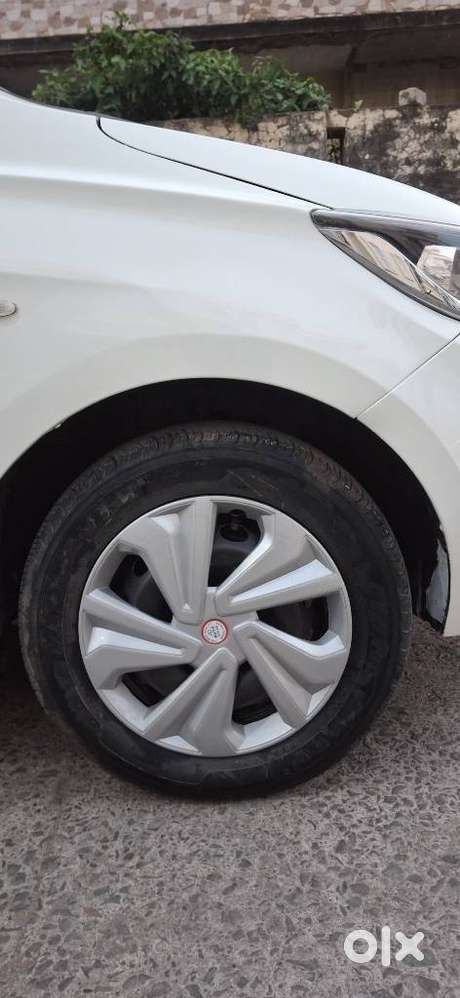 Tata Tigor, 2022, Petrol