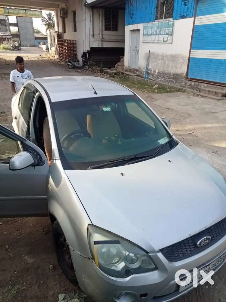 Ford Fiesta Classic 2011 डीज़ल