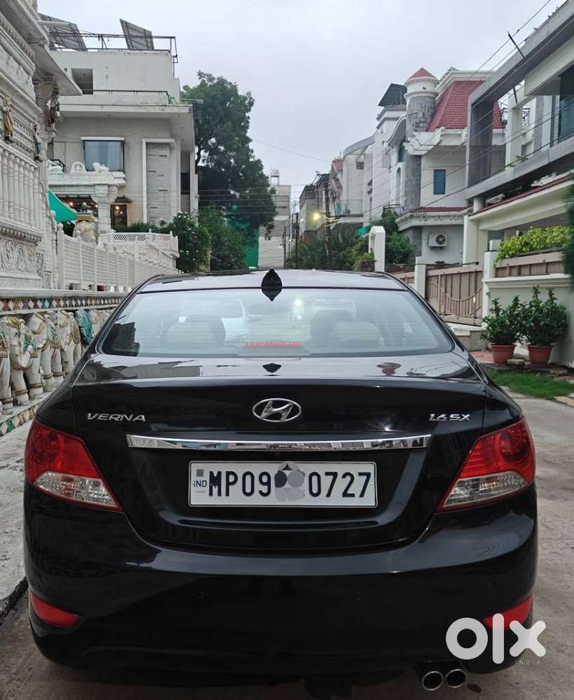 Hyundai Verna Fluidic 1.6 Vtvt Sx Opt, 2014, Petrol