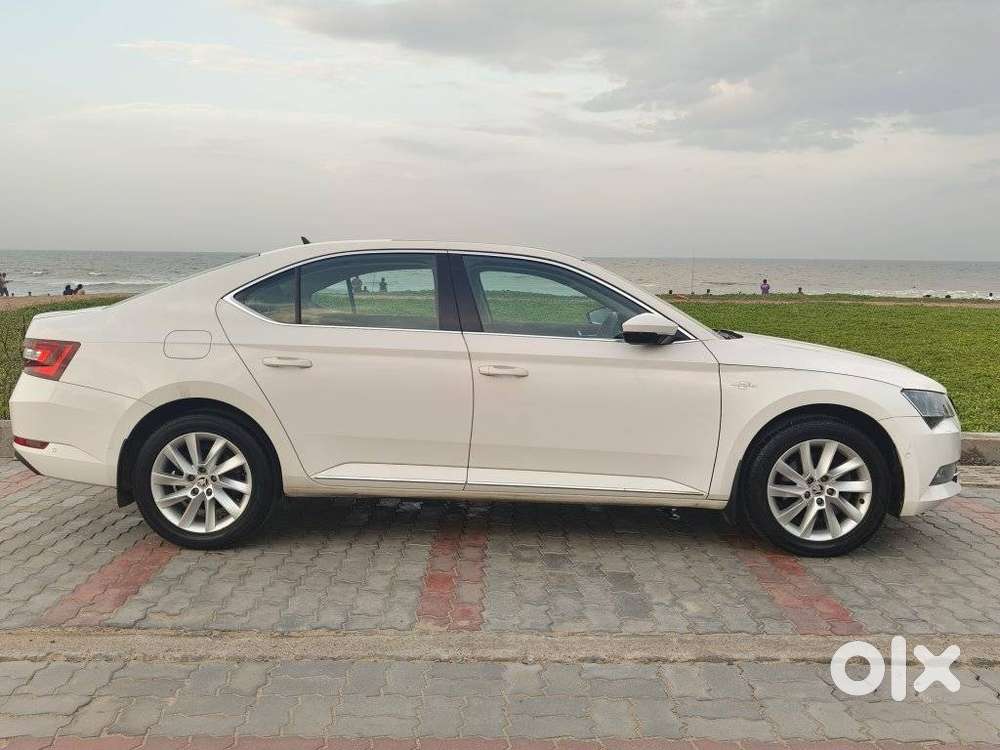 Skoda Superb L&k 1.8 Tsi At, 2020, Petrol