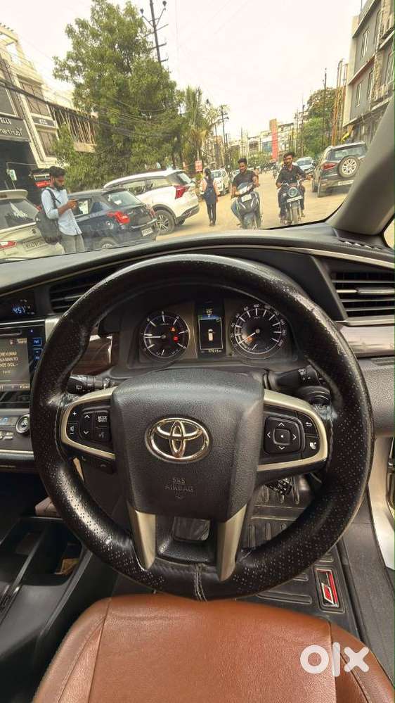 Toyota Innova Crysta 2.8z Automatic, 2017, Diesel