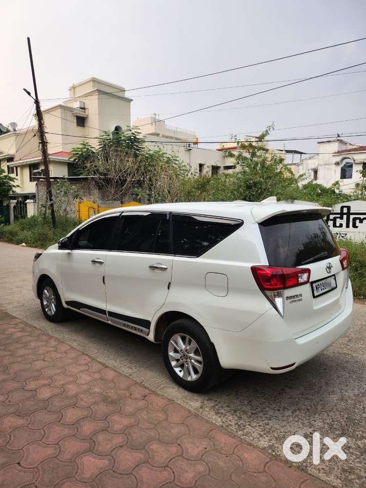 Toyota Innova Crysta 2.4 Zx Mt, 2017, Diesel