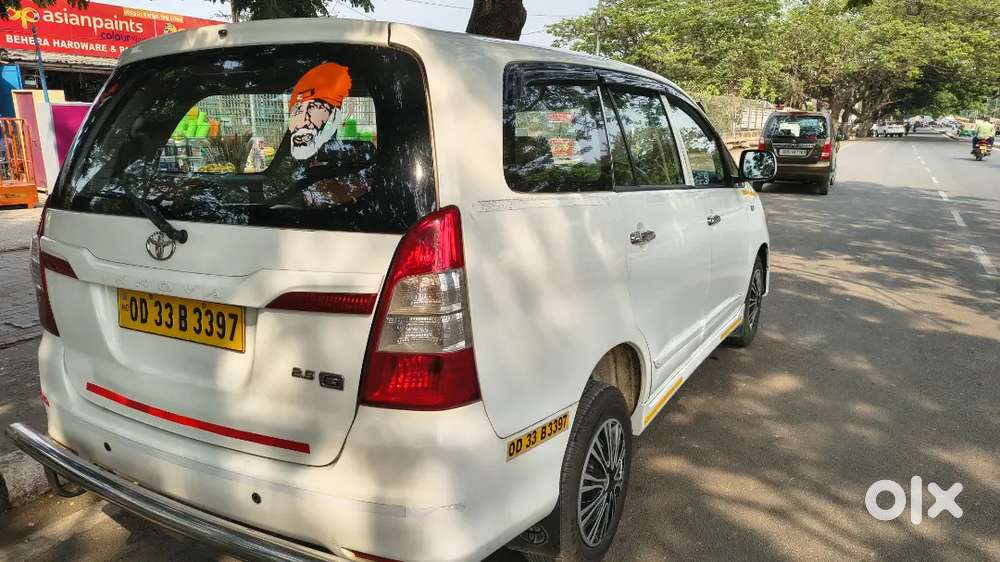 Toyota Innova 2015 Diesel 176000 Km Driven