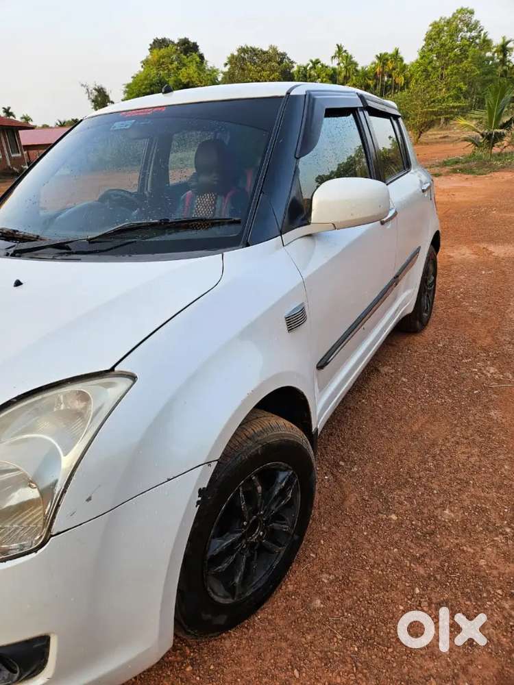 Maruti Suzuki Swift  , New Tyre 1 Year Warranty Card Available