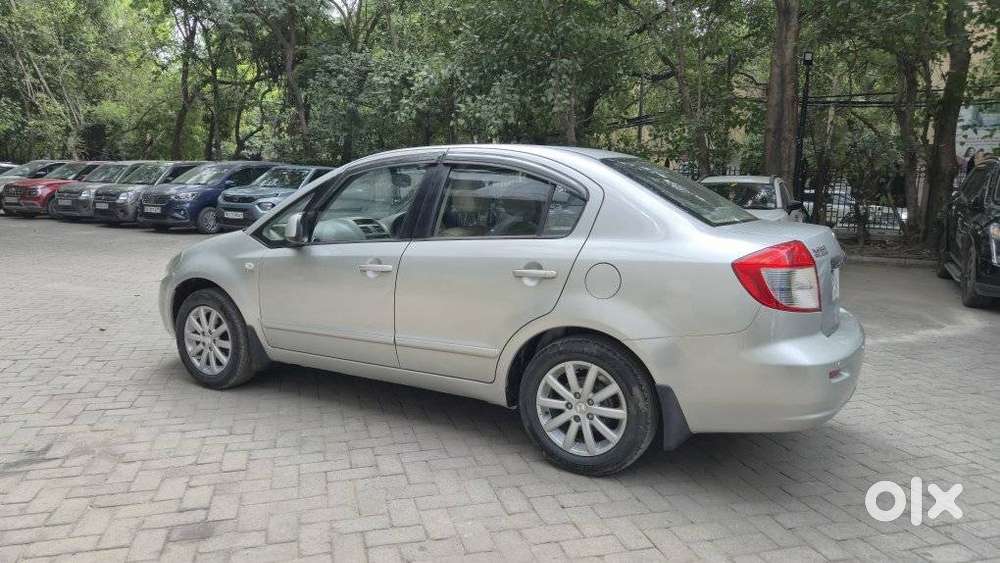 Maruti Suzuki Sx4 Zxi Mt Bsiv, 2012, Petrol