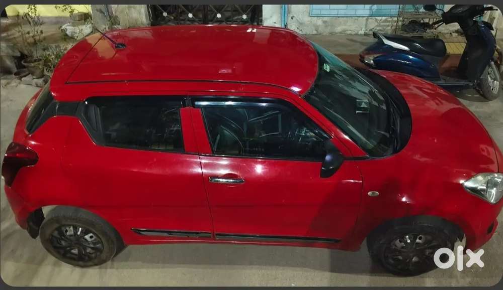 Maruti Suzuki Swift 2022 Petrol 65000 Km Driven