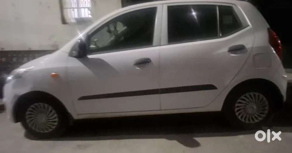 1st Owner Hyundai Magna With Cng Fitted