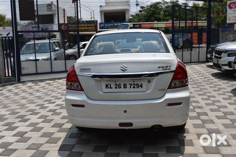 Maruti Suzuki Swift Dzire 1.3 Zxi, 2011, Petrol